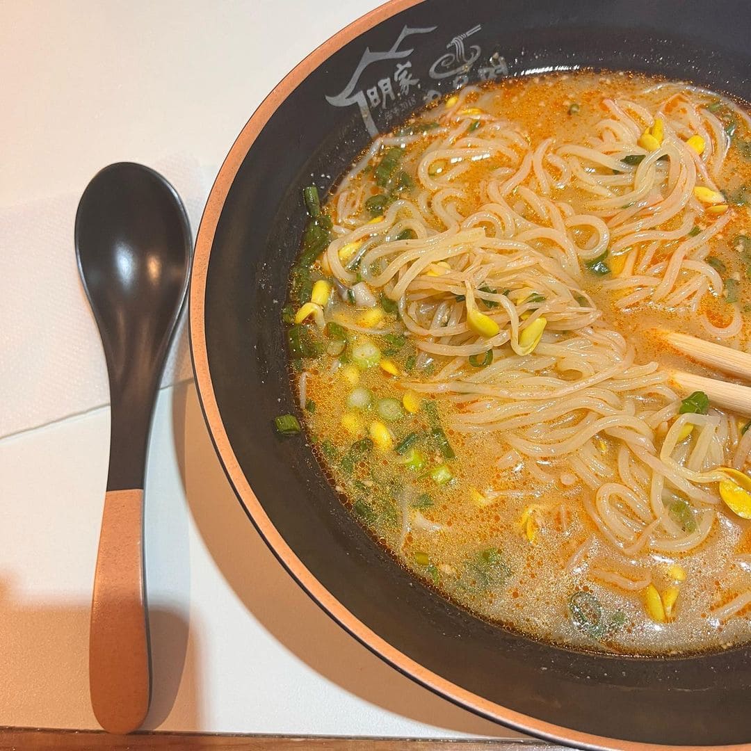 Almuerzo vegano en el restaurante taiwanés de Gangnam