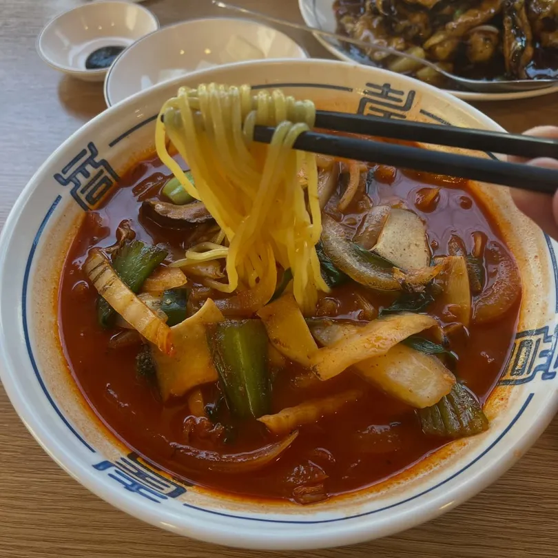 Almuerzo en Gawon: clásicos chino-coreanos en Mangwon