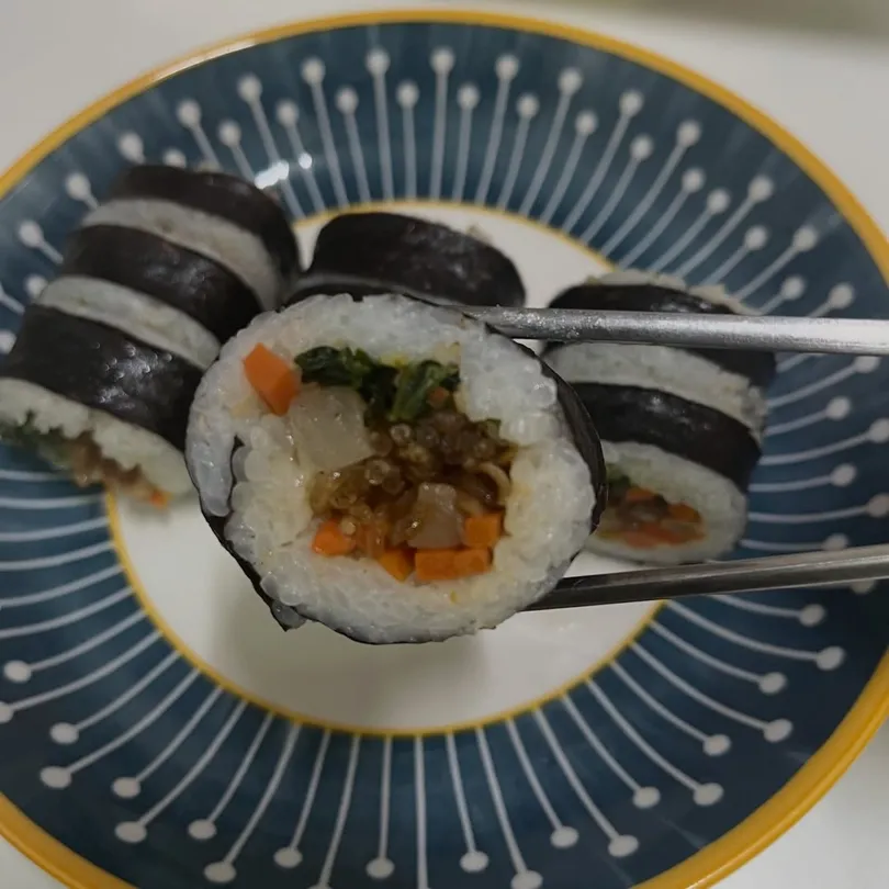 Kimbaps veganos listos en dos minutos