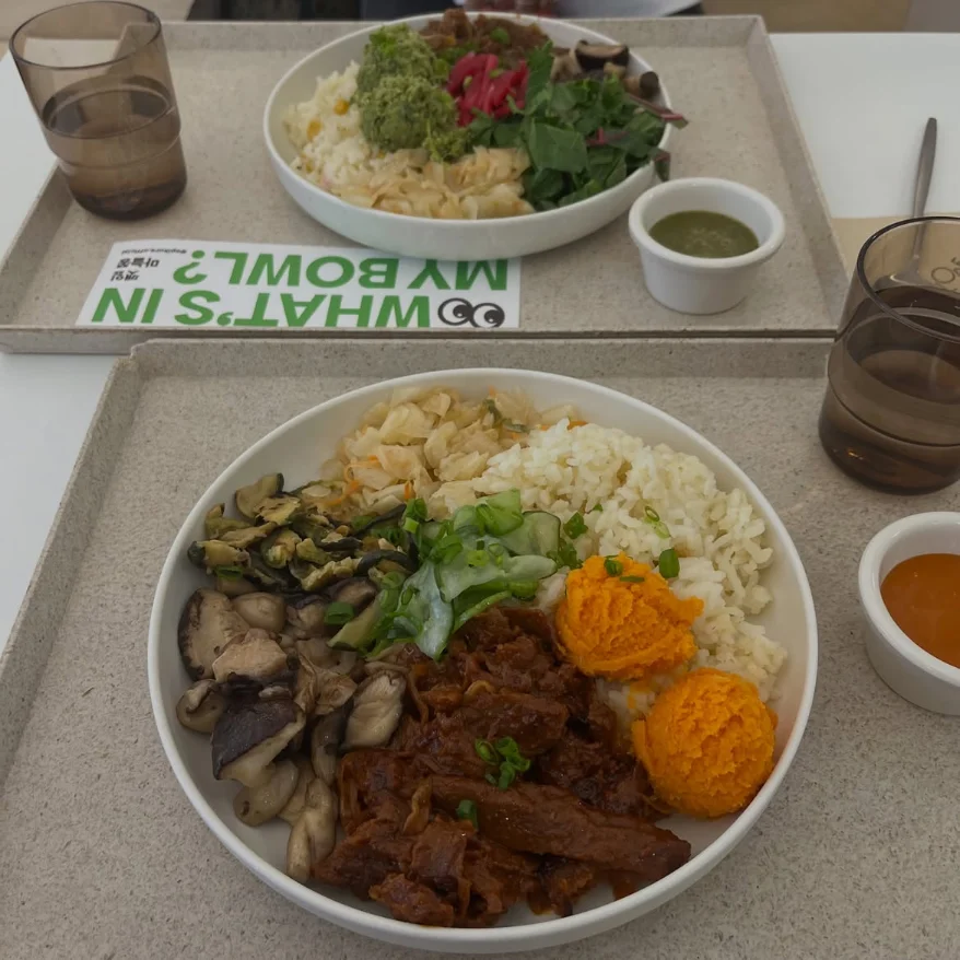 Almorzando en Epikore: bowls abundantes en Seoul Forest